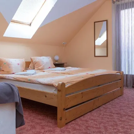 בית נופש Apartment Keszthely 1 *